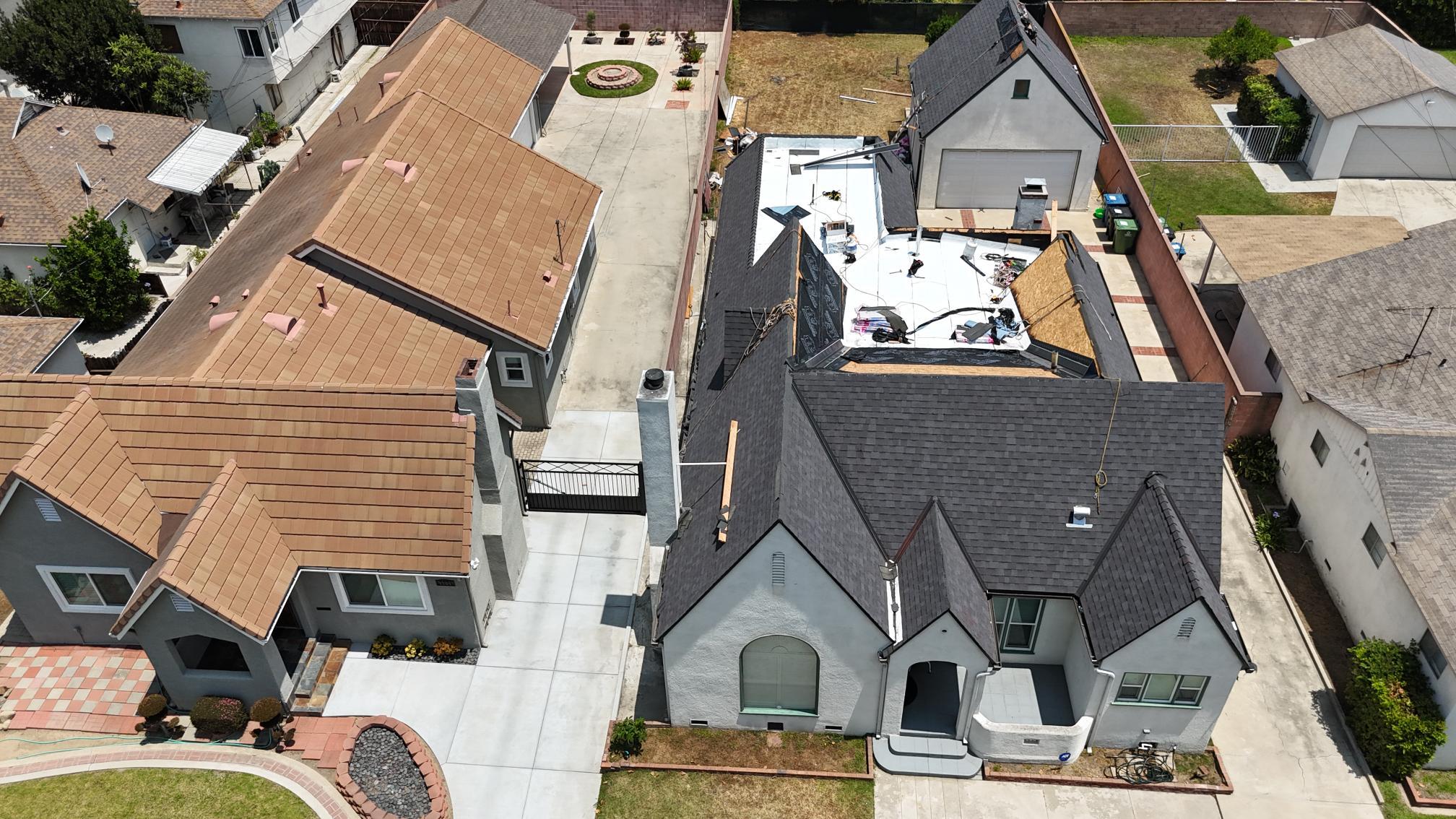 Tile roofing in Alhambra, CA